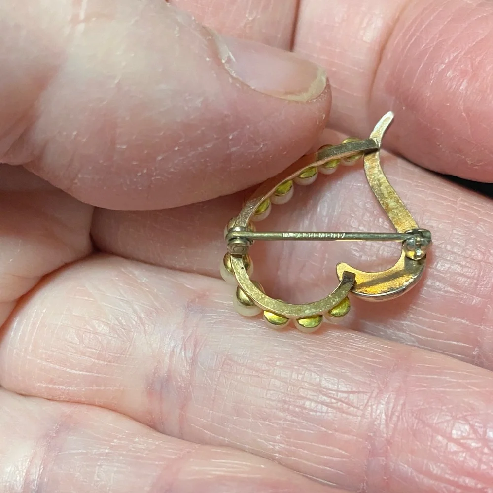 Vintage Gold filled pearl Heart Brooch